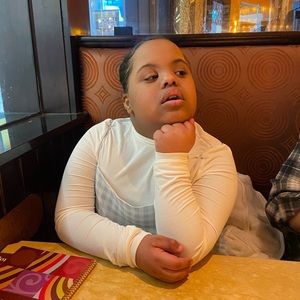 Meet your Posher, Khadra